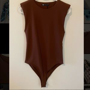 NWT Zara shoulder pads bodysuit chocolate brown M